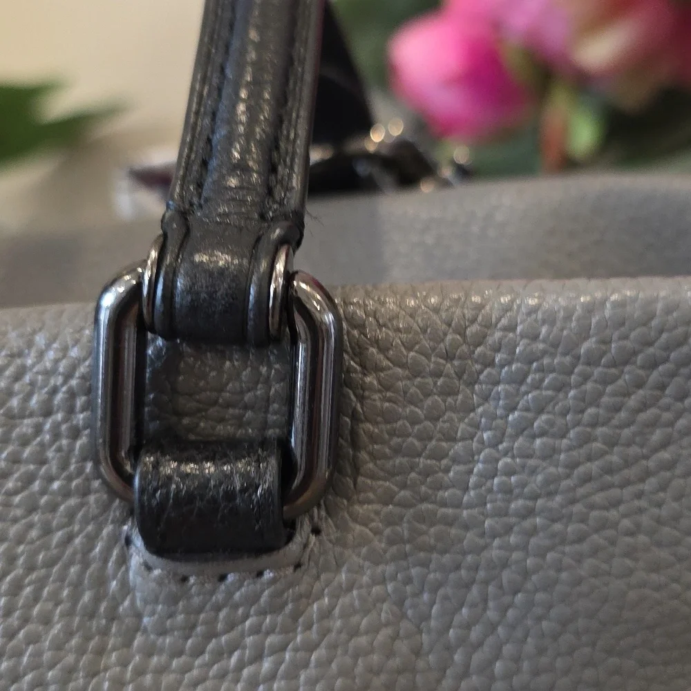Coach Fulton Satchel Including Unbranded Purse Decor - Picture 10 of 13